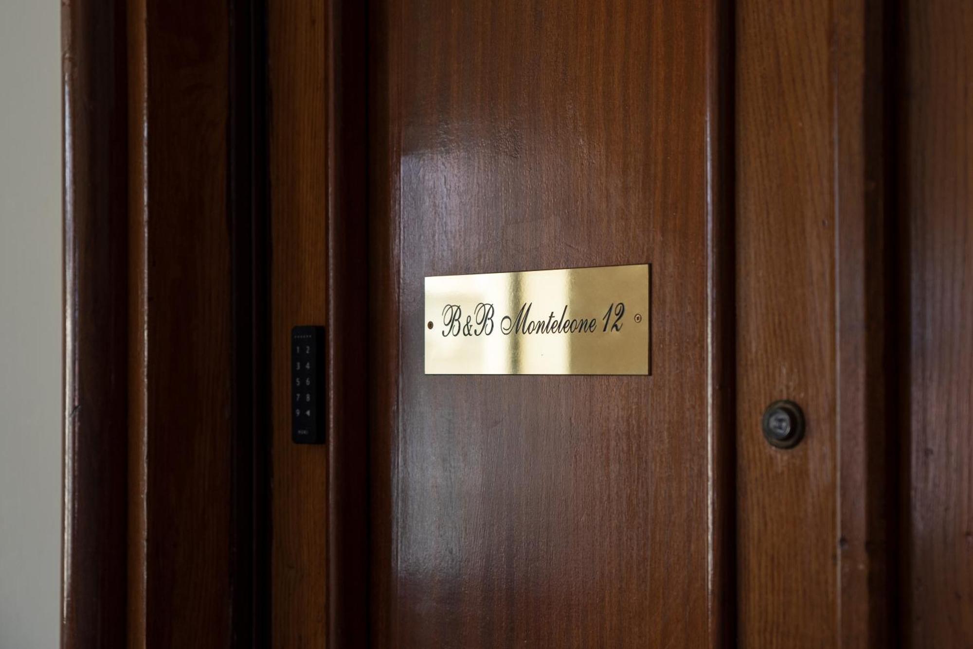 B&B Monteleone ,12 Neapol Exteriér fotografie